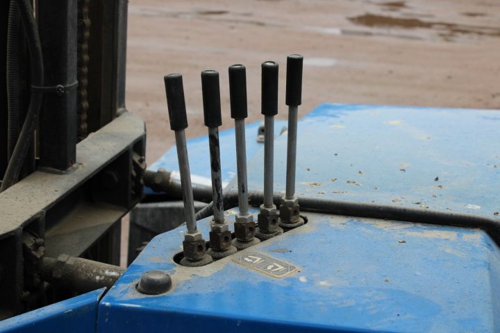 759001-13 Terberg Kinglifter semi-trailer truck -09