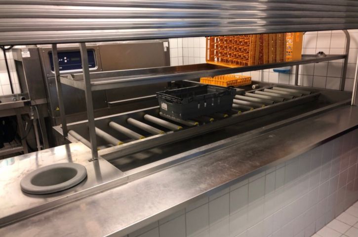 718744-7 Tunnel dishwasher Electrolux WT100 with conveyor belt