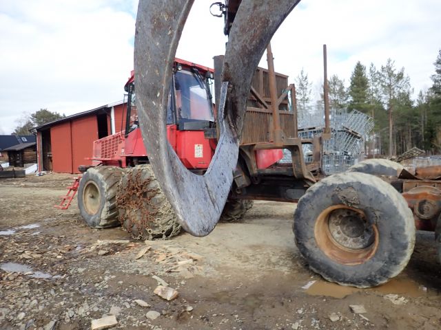 687492-28 Skotare VALMET 840