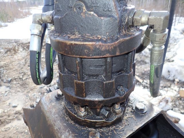 687492-32 Skotare VALMET 840