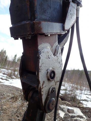 687492-33 Skotare VALMET 840