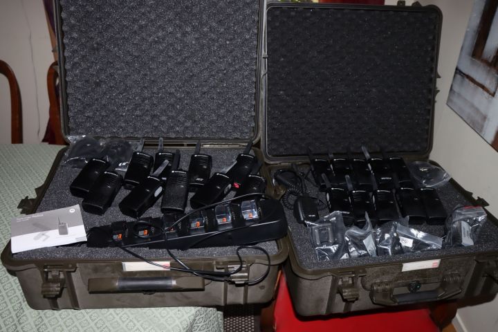 788474-4 20 pcs Walkie-Talkie Motorola XTNi