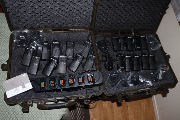 788474-20 20 pcs Walkie-Talkie Motorola XTNi