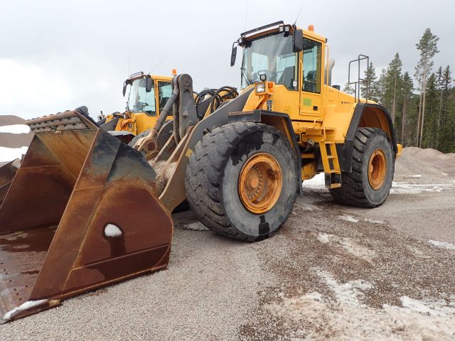 689213-1 Volvo 180E Wheel Loader 2006