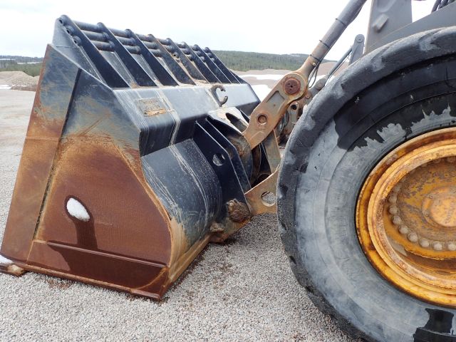 689213-3 Volvo 180E Wheel Loader 2006