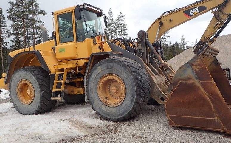 689213-8 Volvo 180E Wheel Loader 2006