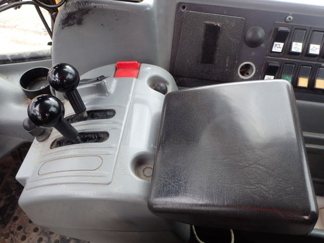 689213-24 Volvo 180E Wheel Loader 2006