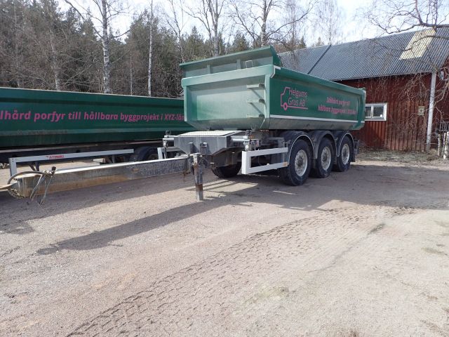 689216-3 Tipper Tridem