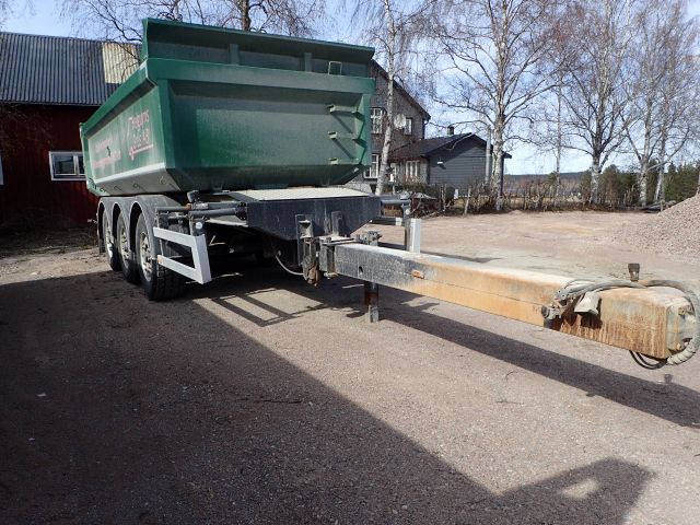 689216-5 Tipper Tridem