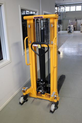 759011-3 Intra.se Manual Hand Pallet Lifter 1000 Kg Demoex