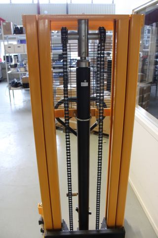 759011-6 Intra.se Manual Hand Pallet Lifter 1000 Kg Demoex