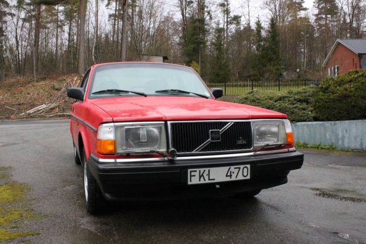 788936-3 Volvo 244GL -1991