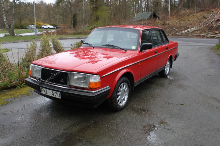 788936-1 Volvo 244GL -1991