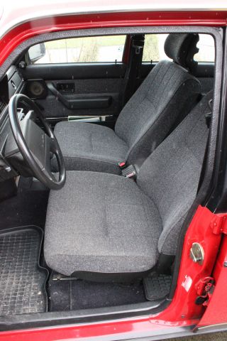 788936-23 Volvo 244GL -1991