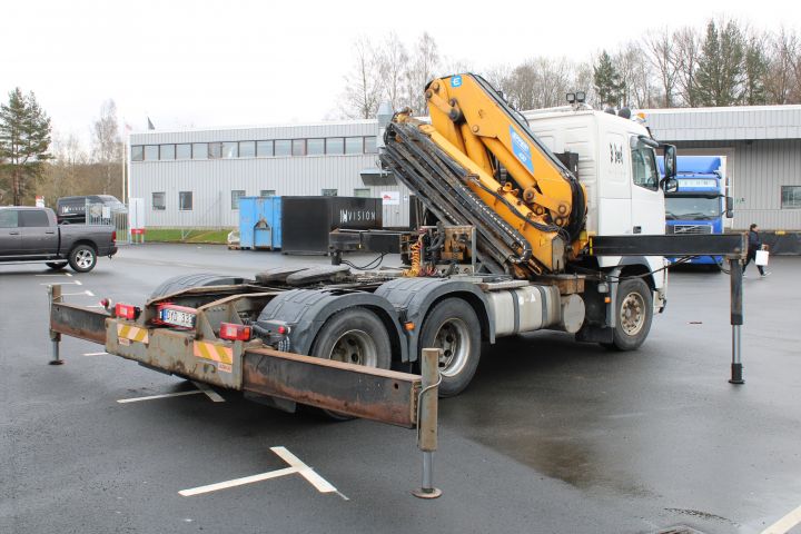759014-5 Volvo FH12 460 Euro 3 -03 (374394km)