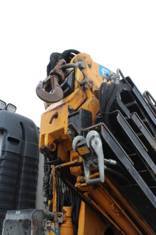 759014-28 Volvo FH12 460 Euro 3 -03 (374394km)