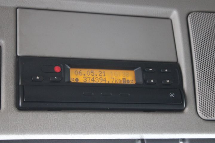 759014-35 Volvo FH12 460 Euro 3 -03 (374394km)