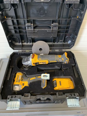 747352-2 Electric hand machines DeWalt DCG405 / DCF887