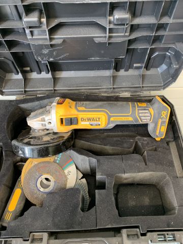 747361-2 Angle slip DeWalt DCG405