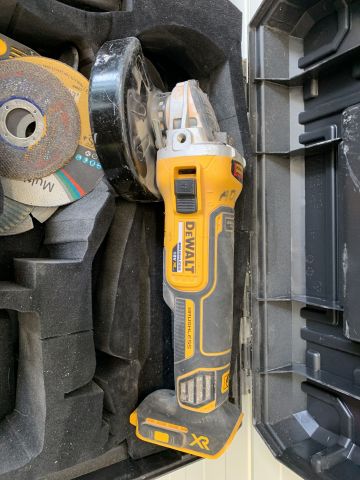 747361-3 Angle slip DeWalt DCG405