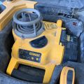 747368-4 DeWalt Rotary Laser DW077 incl. stand