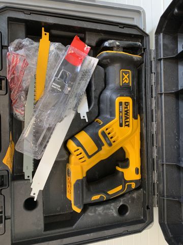 747374-2 Electric jigsaw DeWalt DCS367