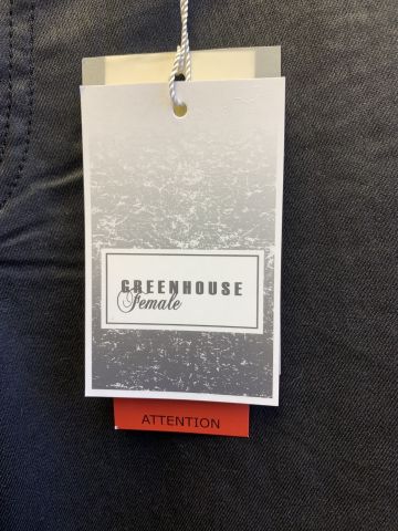 711680-14 Women's clothing store over 1000 garments Greenhouse and Capri