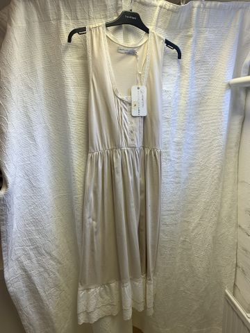 711680-55 Women's clothing store over 1000 garments Greenhouse and Capri