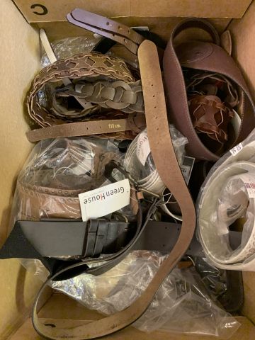 711680-77 Women's clothing store over 1000 garments Greenhouse and Capri