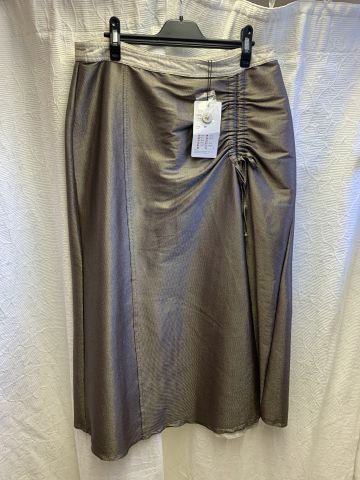 711680-80 Women's clothing store over 1000 garments Greenhouse and Capri