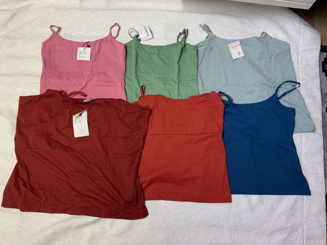 711680-84 Women's clothing store over 1000 garments Greenhouse and Capri