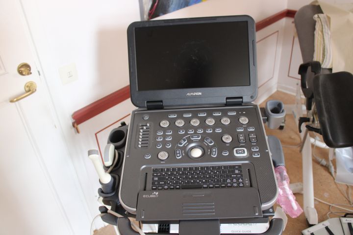 718798-3 Ultrasonic machine, Alpinion Ecube i7