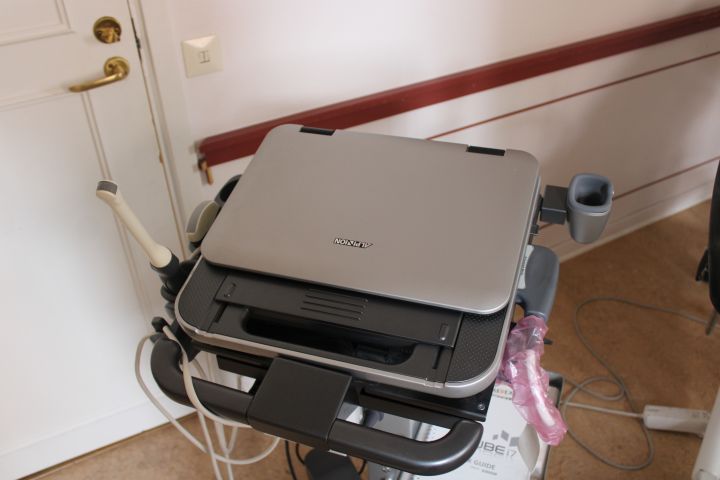 718798-12 Ultrasonic machine, Alpinion Ecube i7