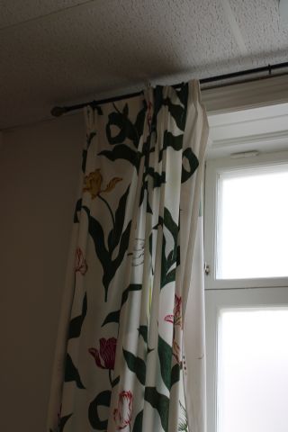 718858-5 2 curtain lengths, Maria Åström, "Still life"