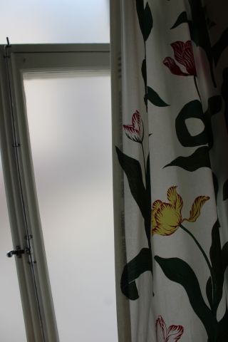 718858-8 2 curtain lengths, Maria Åström, "Still life"