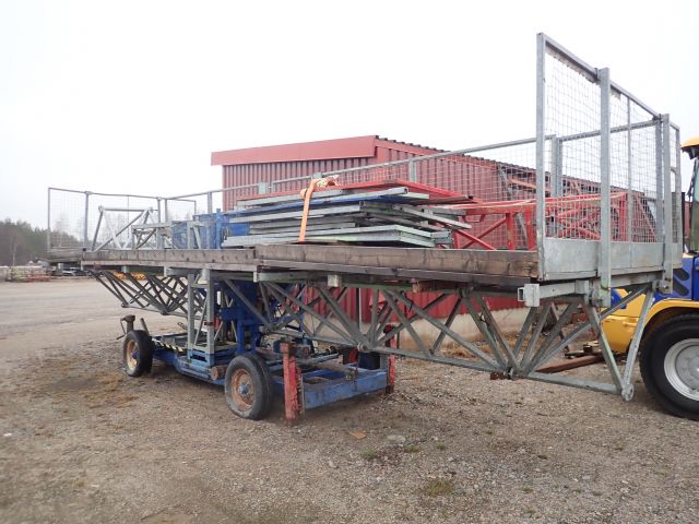 755615-2 Climbing platform Construction lift Hunnebeck MSM1000