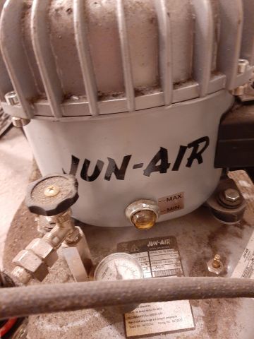 746746-14 Polishing machine with press function - Hardo, incl. Compressor & accessories