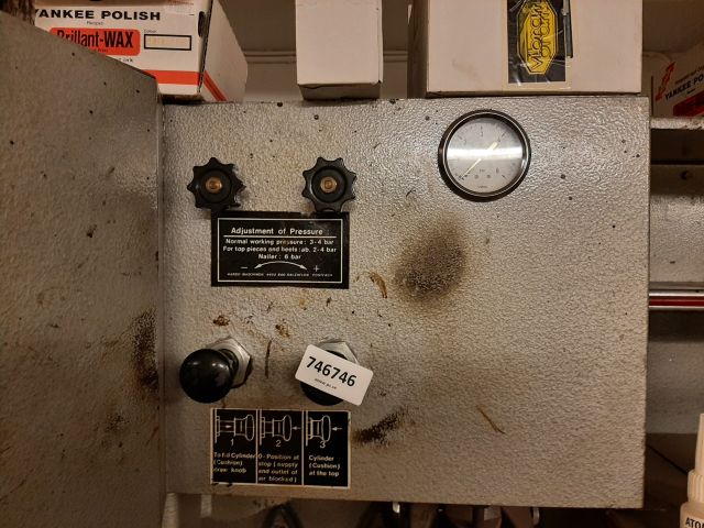 746746-4 Polishing machine with press function - Hardo, incl. Compressor & accessories