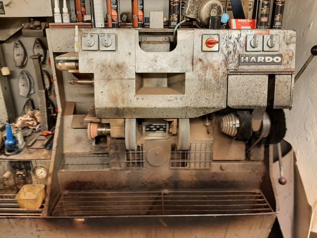 746746-6 Polishing machine with press function - Hardo, incl. Compressor & accessories