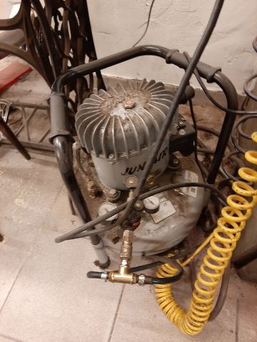 746746-17 Polishing machine with press function - Hardo, incl. Compressor & accessories