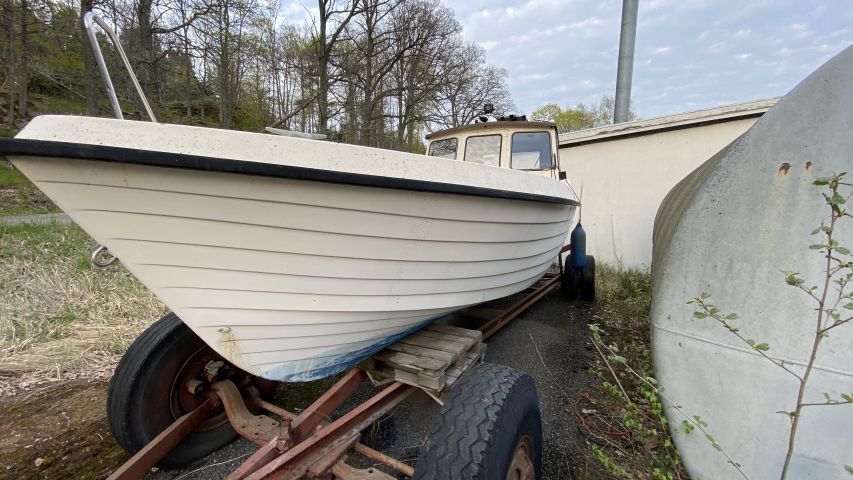 704344-11 Cabin boat - Uttern 720 - Repair object