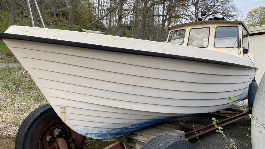704344-12 Cabin boat - Uttern 720 - Repair object