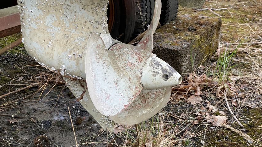 704344-38 Cabin boat - Uttern 720 - Repair object