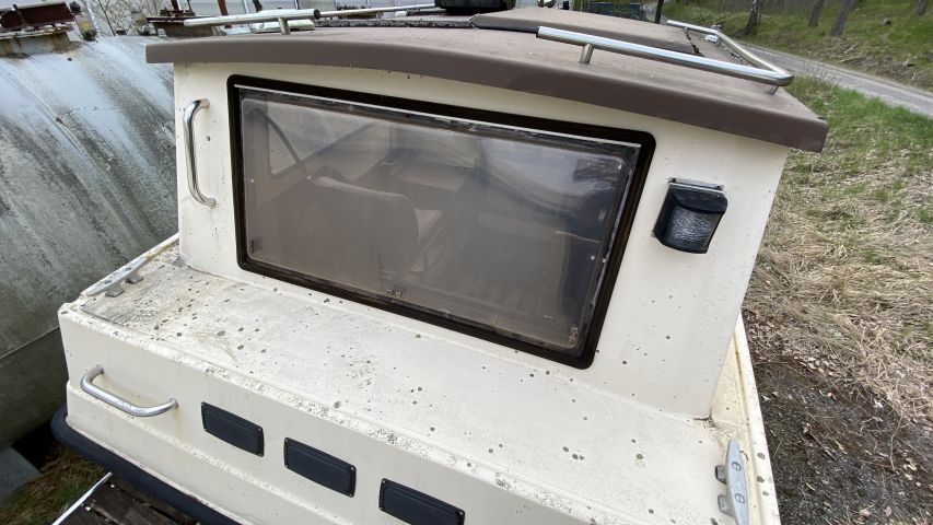 704344-43 Cabin boat - Uttern 720 - Repair object