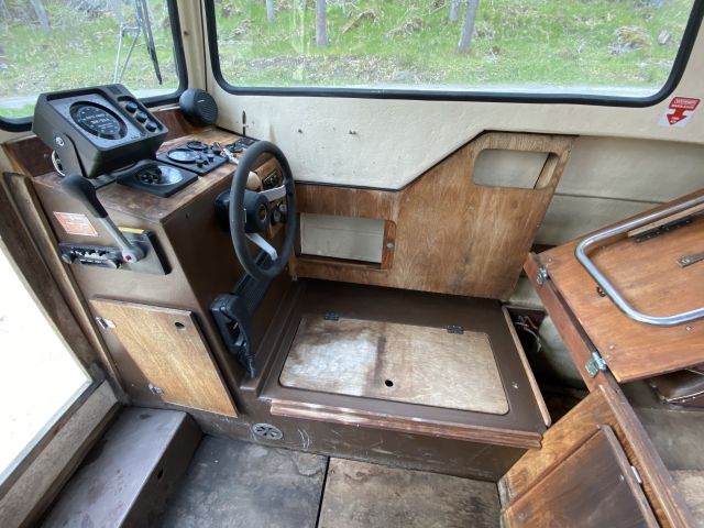 704344-75 Cabin boat - Uttern 720 - Repair object