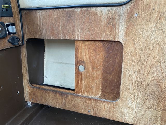 704344-79 Cabin boat - Uttern 720 - Repair object