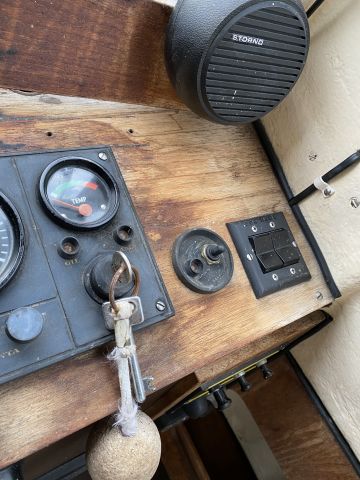 704344-84 Cabin boat - Uttern 720 - Repair object