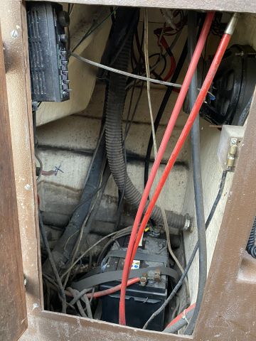 704344-89 Cabin boat - Uttern 720 - Repair object