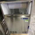 790879-2 Ice machine Simag, produces 63 kg / day. Ice capacity in the bin 20 kg