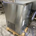 790879-3 Ice machine Simag, produces 63 kg / day. Ice capacity in the bin 20 kg